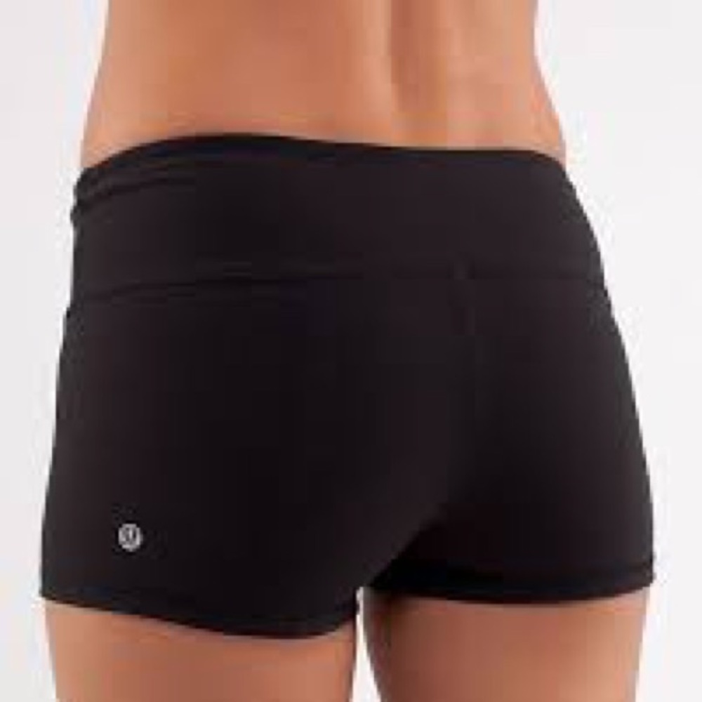 Lululemon plain black spandex workout shorts